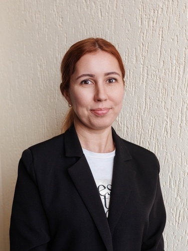 Офис-менеджер Регина Офис-менеджер Регина